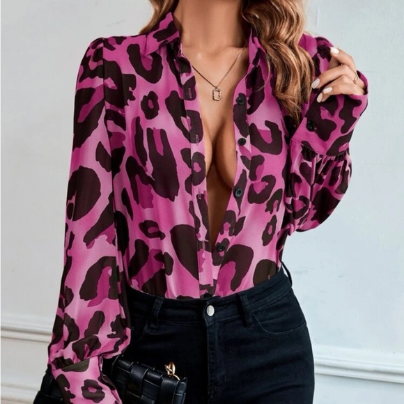 New pink leopard print button down top - Picture 6 of 6